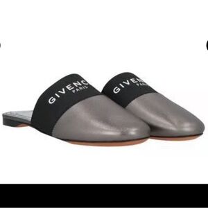 Givenchy Women's Black and Gray Mules